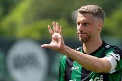 雷速体育官方-科隆客场失利，保级形势仍然不乐观