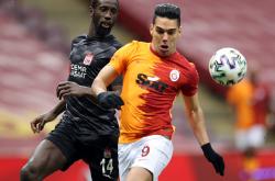 雷速体育app-摩纳哥主场告捷，法尔考梅开二度