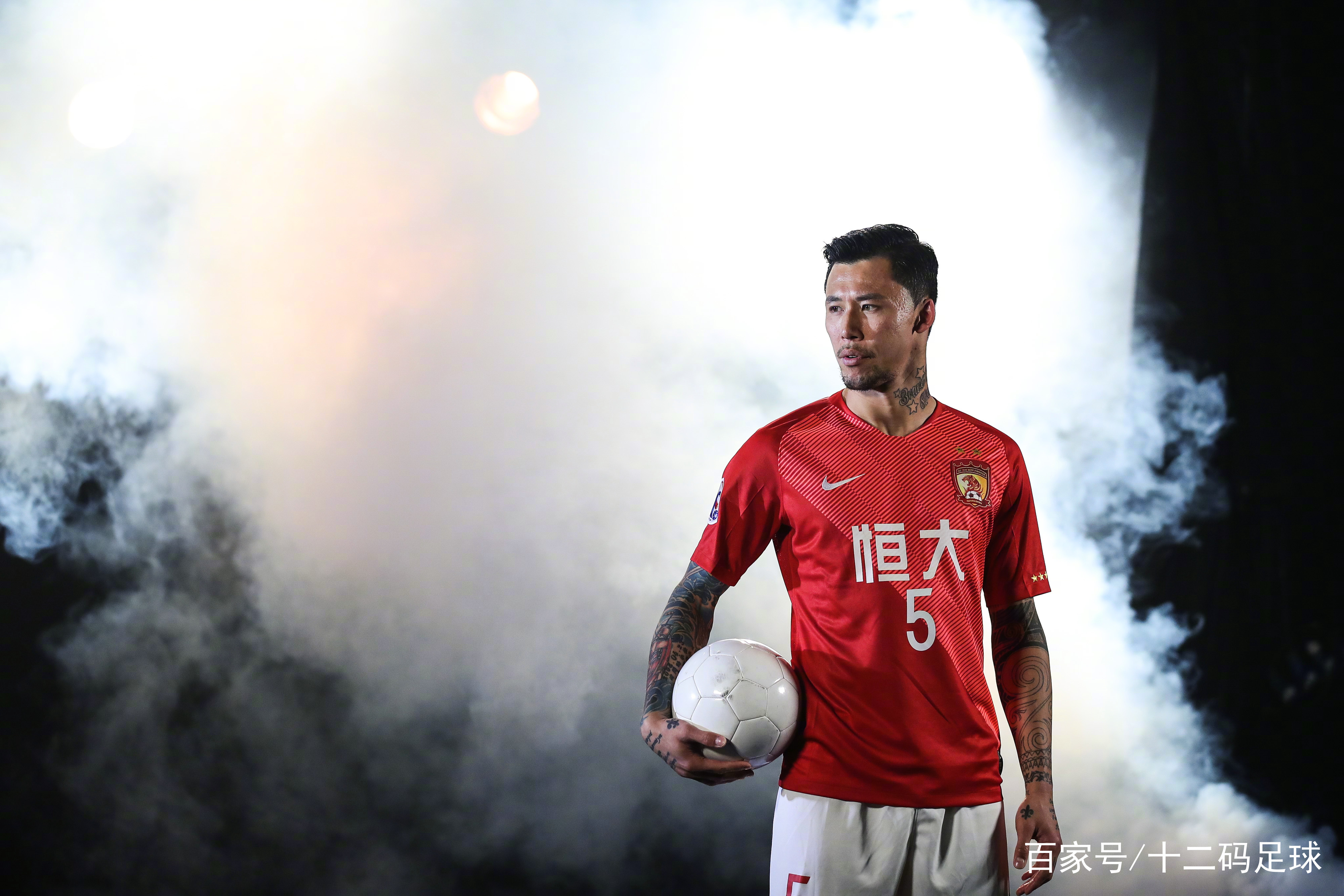 广岛全面崛起，统领亚冠冠军争夺的简单介绍