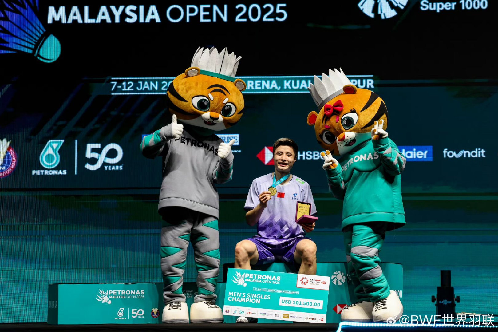 日本队险胜马来西亚队,石宇奇刷新纪录的简单介绍 日本队险胜马来西亚队,石宇奇刷新纪录的简单介绍